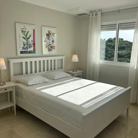 Апартаменты Luxurious 3 Bedroom Penthouse - Duquesa Fairways