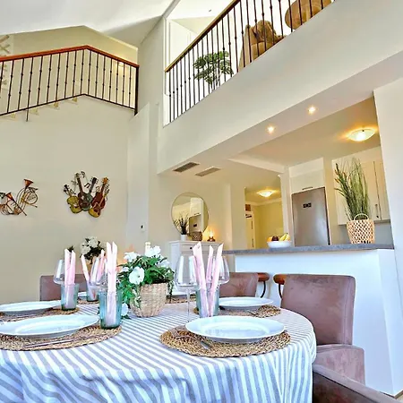 Apartment Luxurious 3 Bedroom Penthouse - Duquesa Fairways *